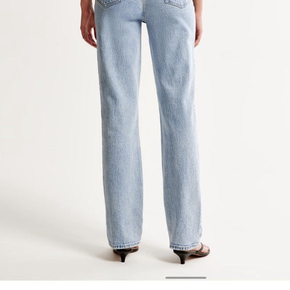 Abercrombie & Fitch The 90s Straight Ultra High Rise - Picture 2 of 5